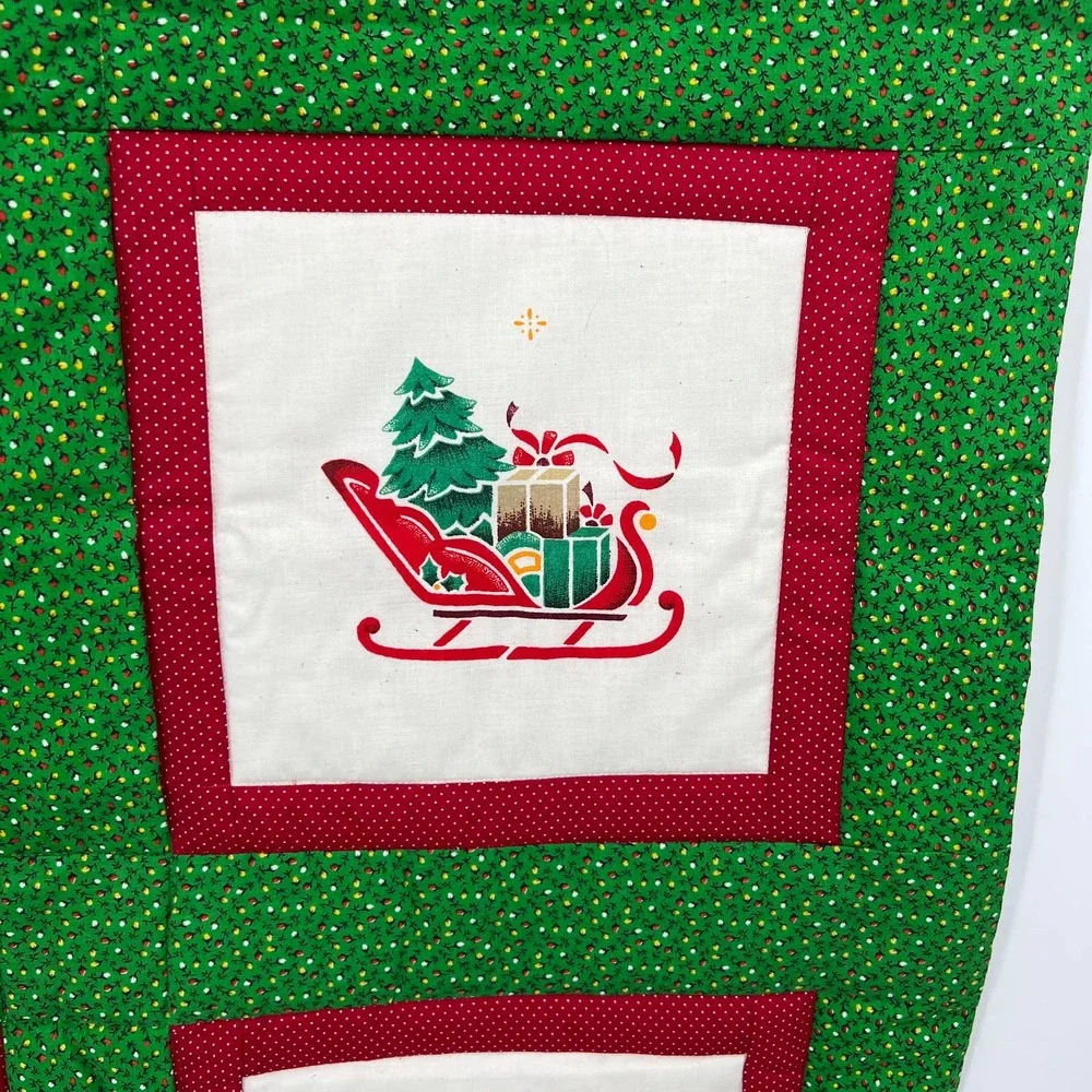 Vintage Handmade Square Quilt Christmas Sleigh Santa Reindeer‎ Poinsettia